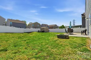 2438 Dewey Creek Ln, Charlotte, NC 28216 - Photo 22