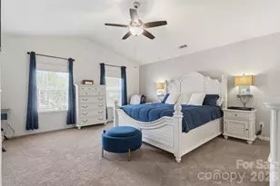 2438 Dewey Creek Ln, Charlotte, NC 28216 - Photo 14