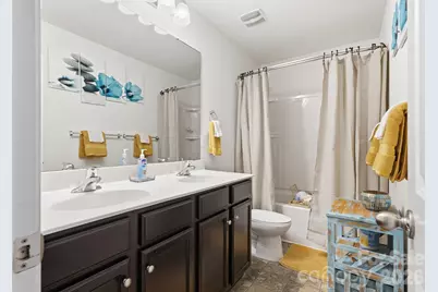 2438 Dewey Creek Lane, Charlotte, NC 28216 - Photo 18