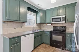 106 Chinaberry Ct, Gastonia, NC 28052 - Photo 8