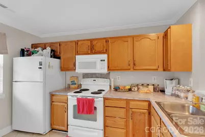 3604 Huyton Court, Charlotte, NC 28215 - Photo 6