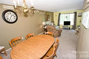 1635 Van Dyke Dr, Charlotte, NC 28213 - Photo 10