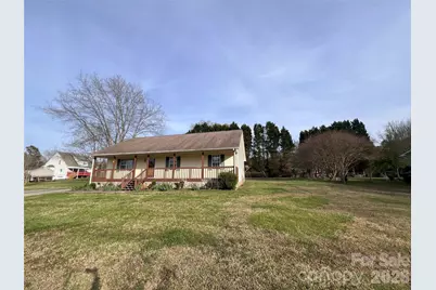 153 White Tail Court, Lexington, NC 27292 - Photo 1