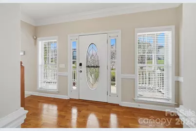 2410 27th Avenue Circle NE, Hickory, NC 28601 - Photo 4