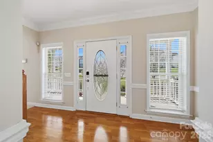 2410 27th Ave Cir NE, Hickory, NC 28601 - Photo 4