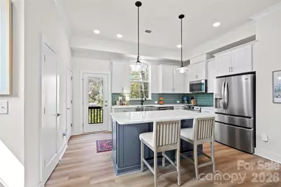 3225 Zenith Lane, Charlotte, NC 28205 - Photo 4