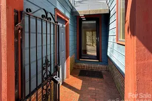 7221 Delta Lake Dr, Charlotte, NC 28215 - Photo 4