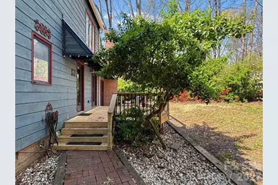 7221 Delta Lake Drive, Charlotte, NC 28215 - Photo 32