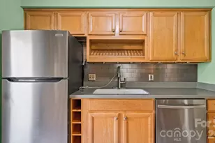 7221 Delta Lake Dr, Charlotte, NC 28215 - Photo 8