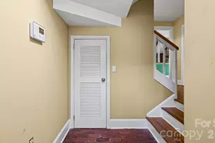 7221 Delta Lake Dr, Charlotte, NC 28215 - Photo 6