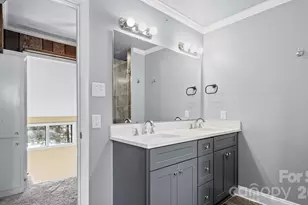 7221 Delta Lake Dr, Charlotte, NC 28215 - Photo 30