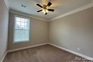 9407 Inverness Bay Rd, Charlotte, NC 28278 - Photo 12