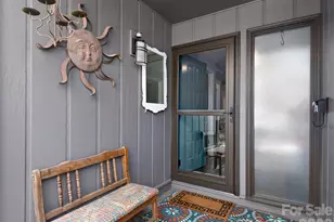 521 Crowfields Ln, Asheville, NC 28803 - Photo 2