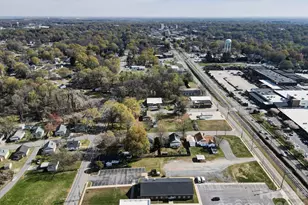 224 W Mills Ave, Mooresville, NC 28115 - Photo 18