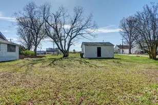 224 W Mills Ave, Mooresville, NC 28115 - Photo 14