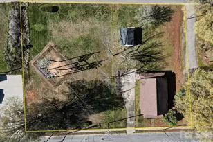 224 W Mills Ave, Mooresville, NC 28115 - Photo 2