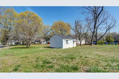 224 W Mills Avenue, Mooresville, NC 28115 - Photo 22