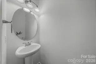 2419 Diplomat Ln, Charlotte, NC 28210 - Photo 16