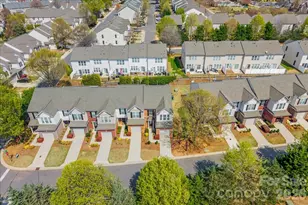 2419 Diplomat Ln, Charlotte, NC 28210 - Photo 32