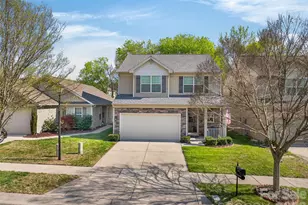 9417 Tavistock Ct, Matthews, NC 28105 - Photo 2