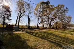 2446 Crowders Creek Rd, Gastonia, NC 28052 - Photo 22