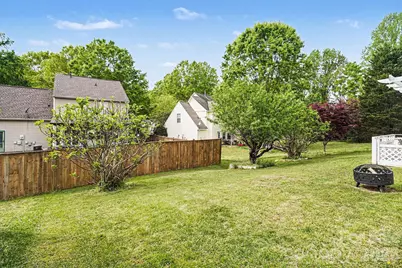 10027 Brawley Lane, Charlotte, NC 28215 - Photo 24
