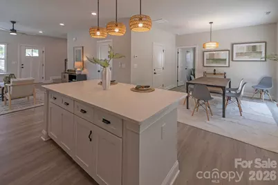 7813 Benning Street, Charlotte, NC 28216 - Photo 2