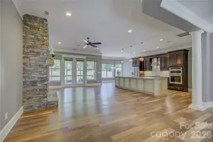 14924 High Bluff Ct, Charlotte, NC 28278 - Photo 10