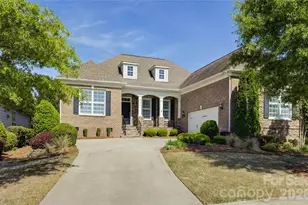 14924 High Bluff Ct, Charlotte, NC 28278 - Photo 2