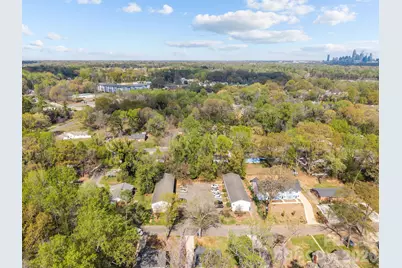 2909 Burgess Drive, Charlotte, NC 28208 - Photo 8