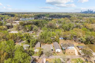 2909 Burgess Dr, Charlotte, NC 28208 - Photo 8