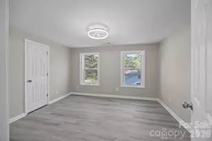 414 W Sharpe St, Statesville, NC 28677 - Photo 18