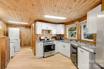 203 Laurel Lane, Little Switzerland, NC 28749 - Photo 38