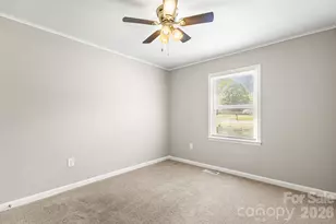 8410 Clear Meadow Ln, Charlotte, NC 28227 - Photo 26