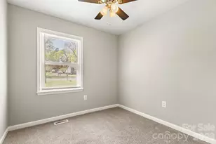 8410 Clear Meadow Ln, Charlotte, NC 28227 - Photo 24