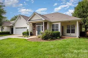 6204 Half Dome Dr, Charlotte, NC 28269 - Photo 2