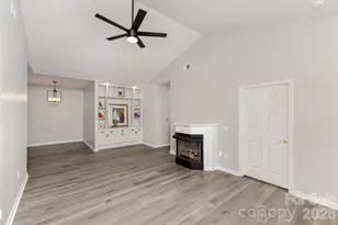 6204 Half Dome Dr, Charlotte, NC 28269 - Photo 8