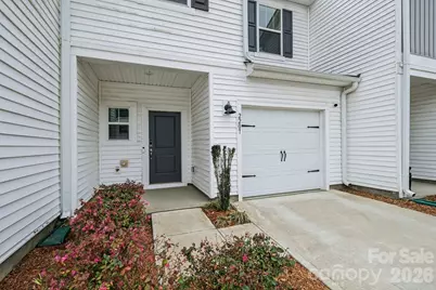 2207 Belterra Drive, Charlotte, NC 28216 - Photo 2