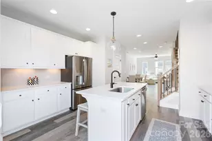 223 S Bruns Ave, Charlotte, NC 28208 - Photo 10