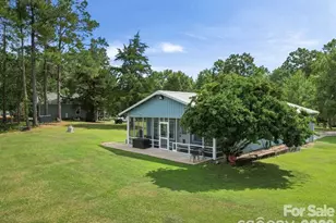 275 S Waters Edge Dr, Winnsboro, SC 29180 - Photo 2