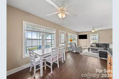 275 S Waters Edge Drive, Winnsboro, SC 29180 - Photo 12