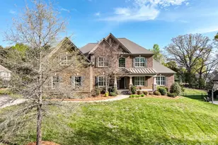 1015 Golden Bell Dr, Waxhaw, NC 28173 - Photo 2