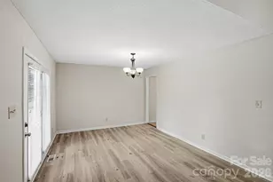 7700 Park Vista Cir, Charlotte, NC 28226 - Photo 14