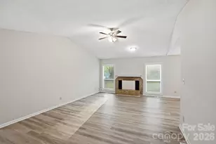 7700 Park Vista Cir, Charlotte, NC 28226 - Photo 6