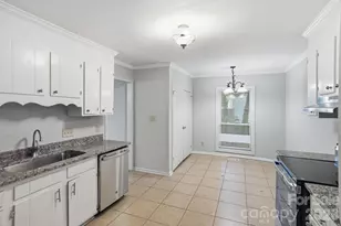 7700 Park Vista Cir, Charlotte, NC 28226 - Photo 10