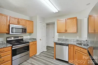 836 Almora Drive, Charlotte, NC 28216 - Photo 20