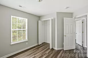 836 Almora Dr, Charlotte, NC 28216 - Photo 26