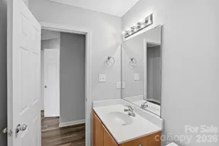 836 Almora Dr, Charlotte, NC 28216 - Photo 32