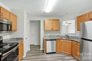 836 Almora Dr, Charlotte, NC 28216 - Photo 18