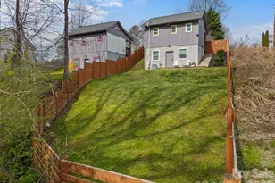 175 Duckworth Ave, Brevard, NC 28712 - Photo 4